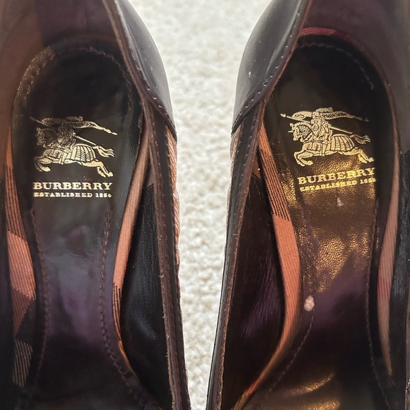 Burberry Black & White Check Pointed Toe Heels - Picture 3 of 6